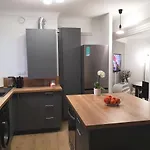 Confort 2 Chbres - 72m2 - Avec Terrasse Et Vue Pyrenees דירה