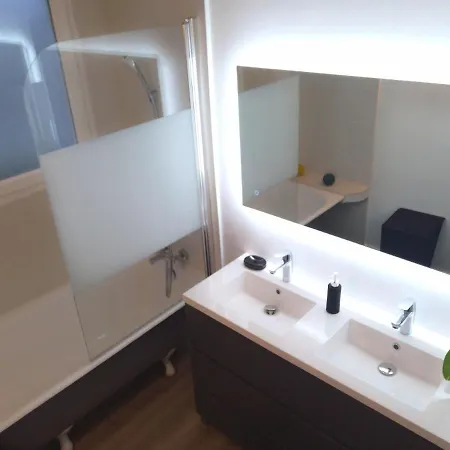 Confort 2 Chbres - 72m2 - Avec Terrasse Et Vue Pyrenees Lejlighed *